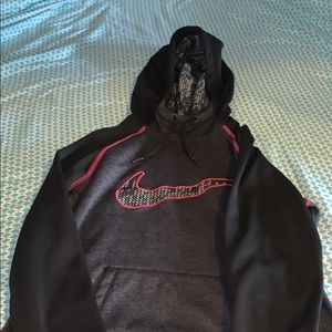 Nike therma fit sweatshirt